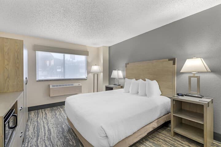 Room 21 of 37